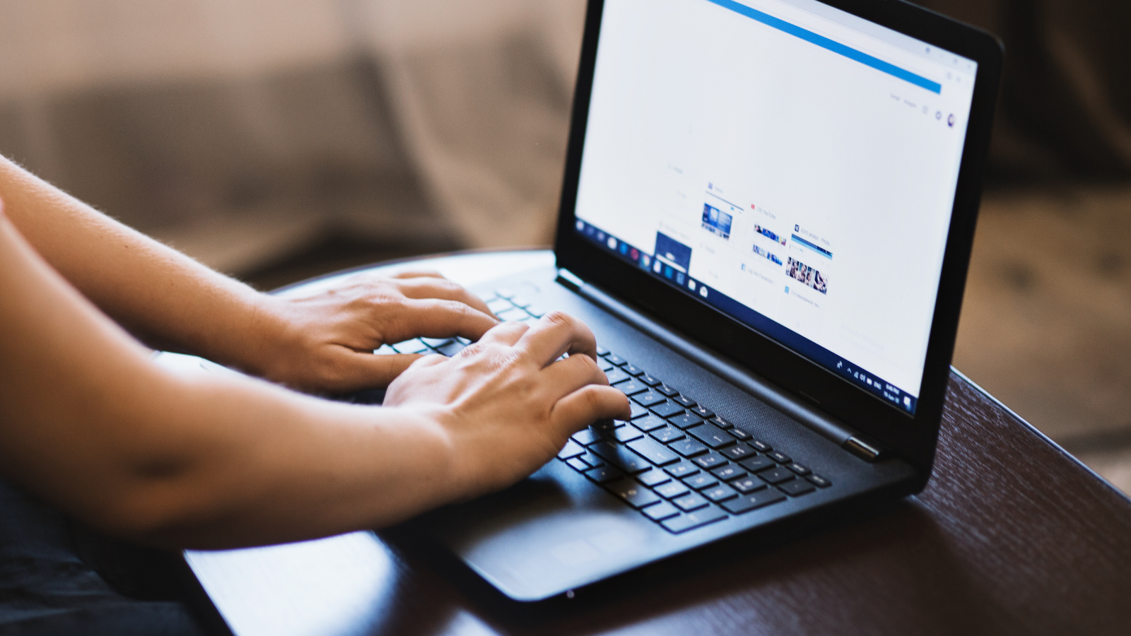 SNS運用・PC作業